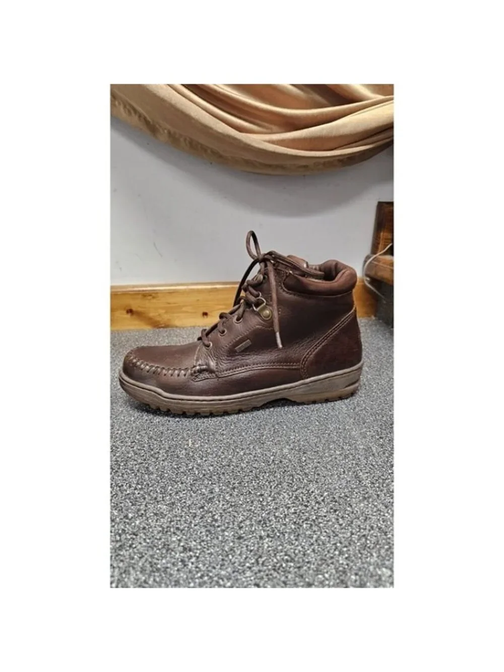 Nice 8M Pair Of Rocky Brown Hiking Boots